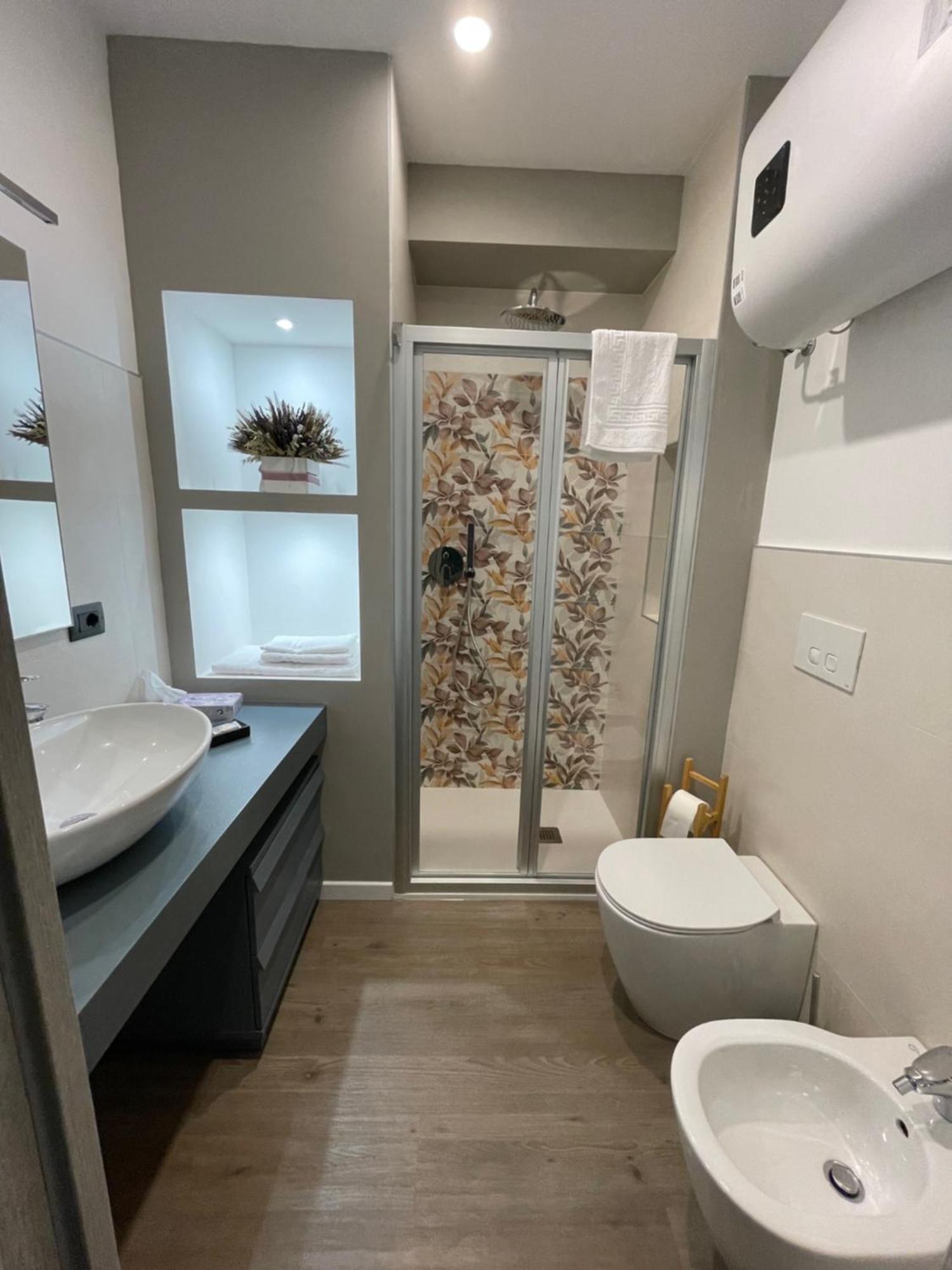 Splendid Room Suites Turin Ngoại thất bức ảnh